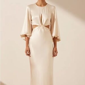 Shona Joy LA LUNE TWIST FRONT CUT OUT MAXI DRESS